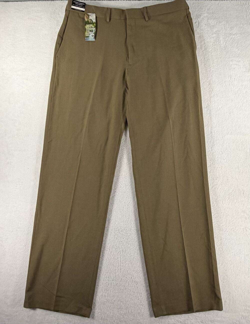 Haggar Premium Comfort Classic Fit Beige Flat Front Straight Dress Pants 38x32